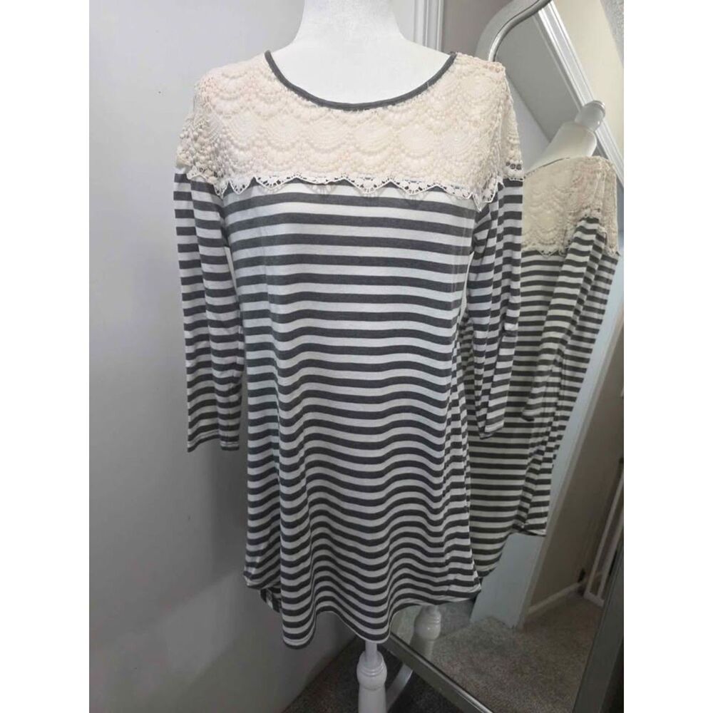 Umgee Striped Lace Yoke Dress Size M